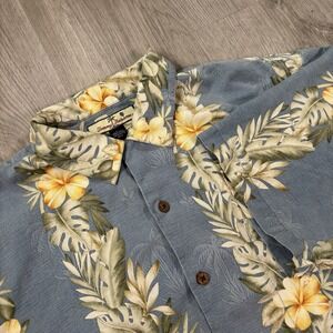 Tommy Bahama Men's L Blue Silk Floral Hawaiian Aloha Shirt
